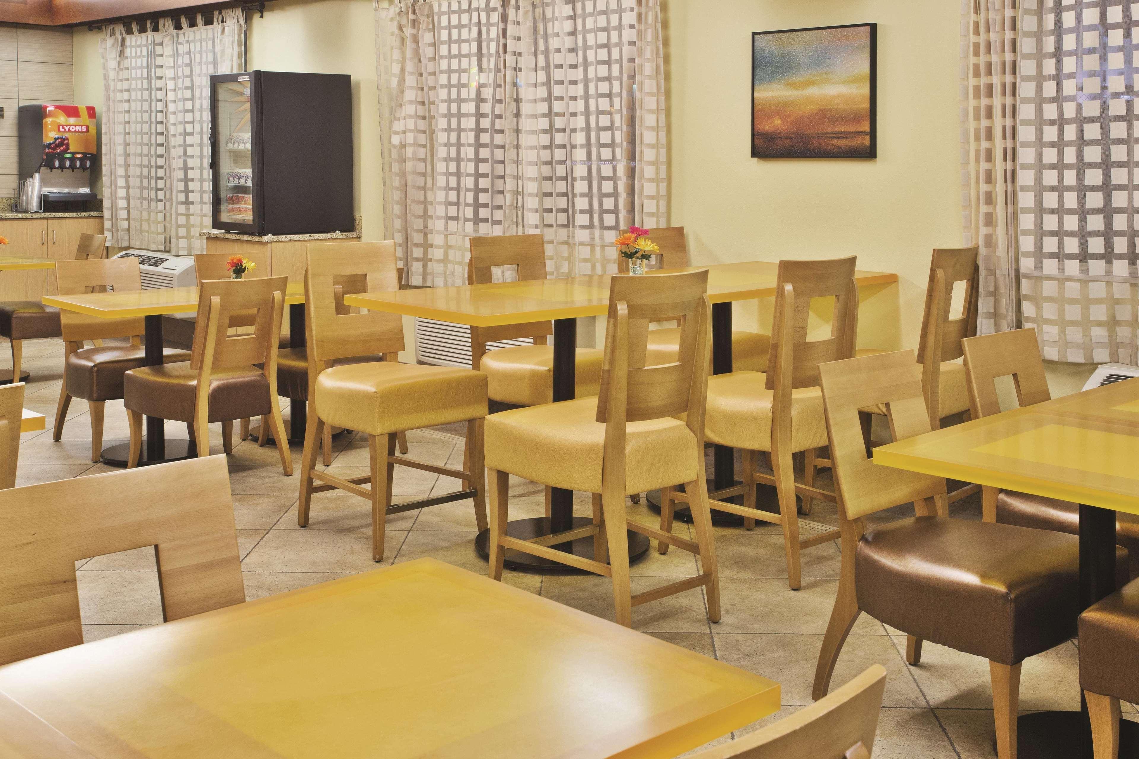 מלון La Quinta By Wyndham הלנה מראה חיצוני תמונה